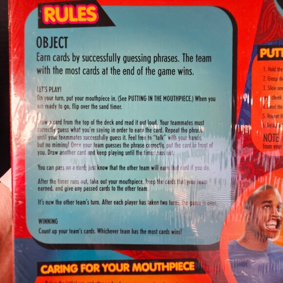 New Speak Out Board Game By Hasbro In Original Sealed Box - Picture 4 of 9